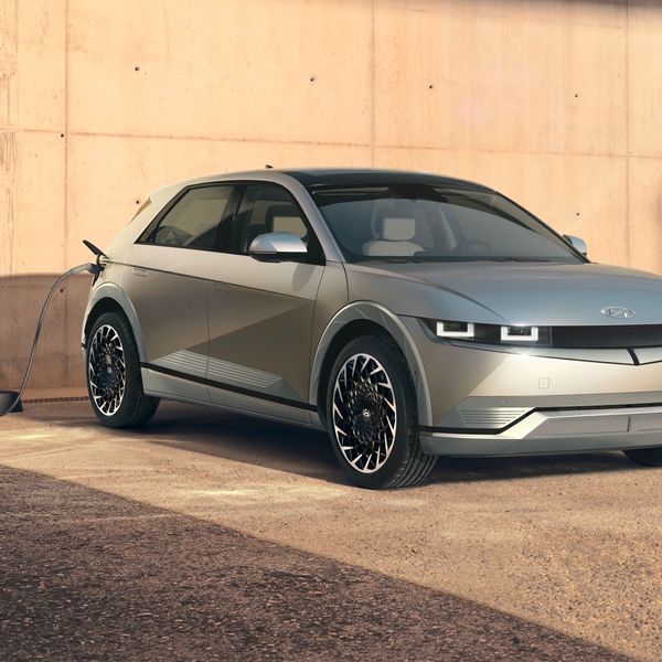 Hyundai IONIQ 5 new electric vehicle charging 